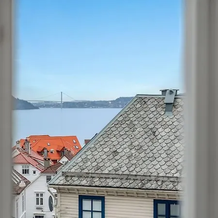 Apartment Cozy & Modern In Historic Area Of *
